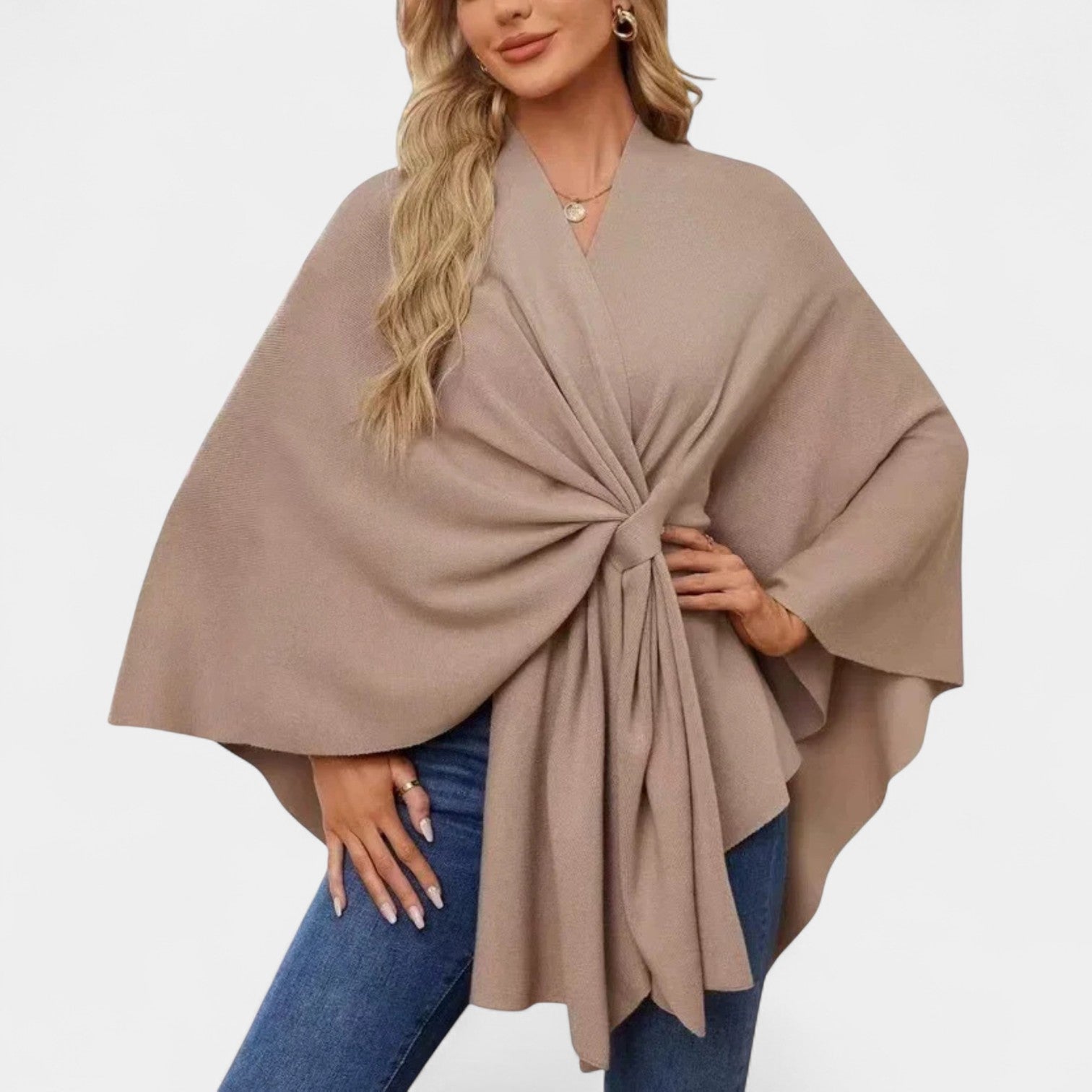 Daniela – Poncho elegante de caída suave con lazo